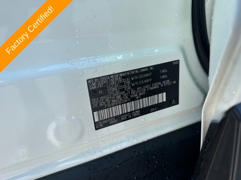 Used 2025 Toyota RAV4 XLE image 27