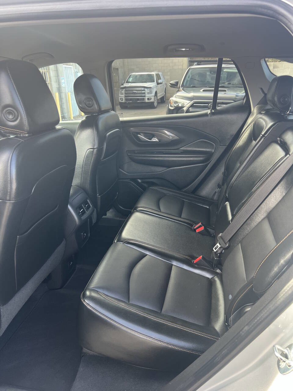 Used 2020 GMC Terrain SLT w/ Preferred Package image 14