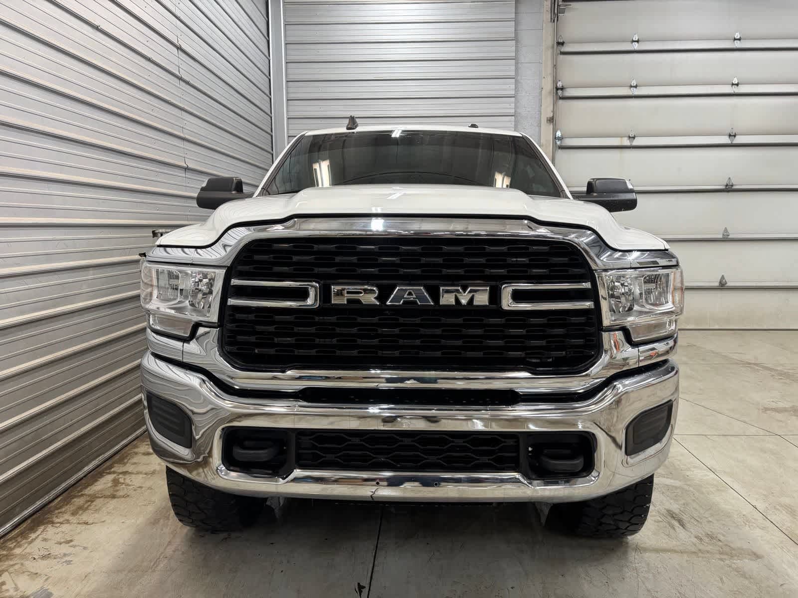Used 2022 RAM 2500 Big Horn AWD/4WD image 2
