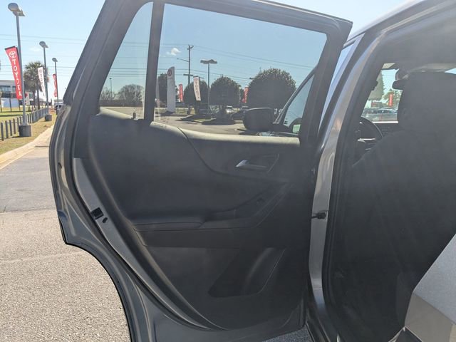 Used 2025 Chevrolet Equinox LT image 23