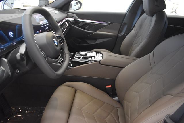 New 2027 BMW 530i xDrive w/ Premium Package AWD/4WD image 22