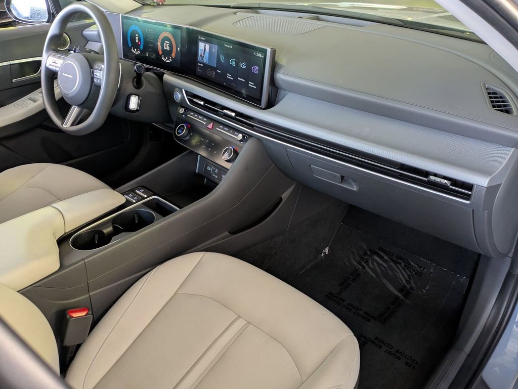 Used 2025 Hyundai Sonata SEL FWD image 29