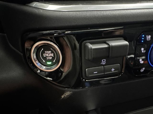 New 2026 Chevrolet Silverado 1500 High Country w/ Technology Package AWD/4WD image 17