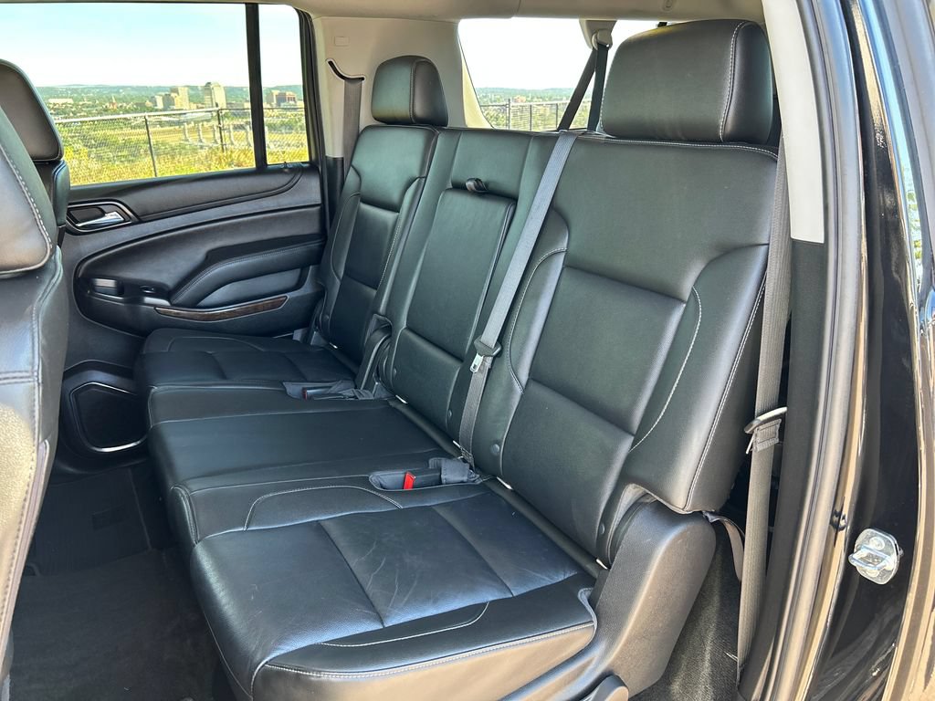 Used 2018 Chevrolet Suburban LT AWD/4WD image 19