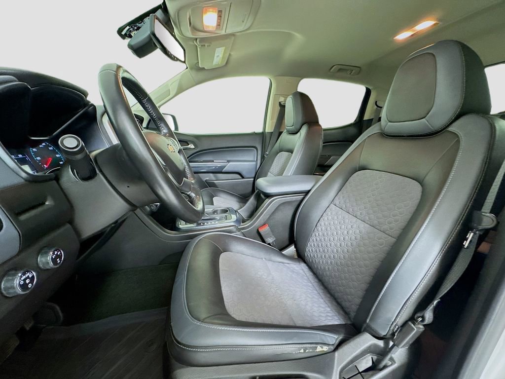 Used 2015 Chevrolet Colorado Z71 AWD/4WD image 10