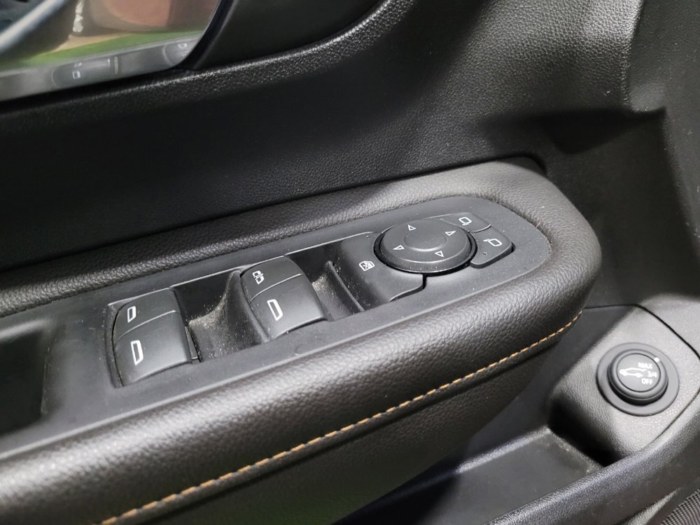 Used 2020 GMC Terrain SLE w/ Driver Convenience Package AWD/4WD image 27