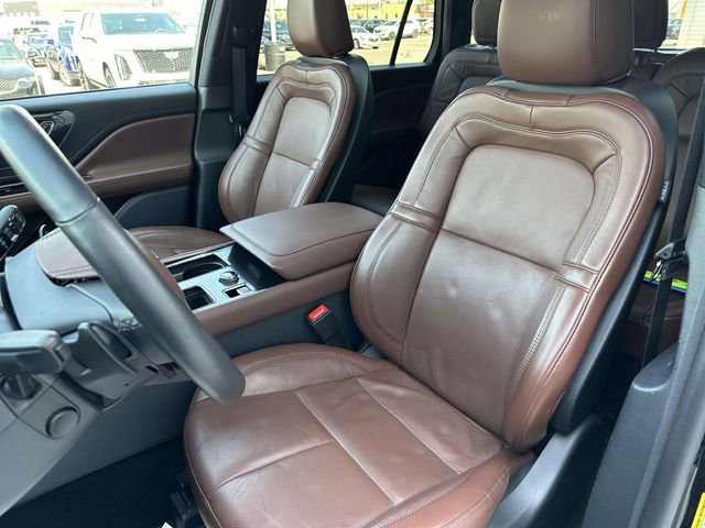 Used 2025 Lincoln Aviator Reserve w/ Illumination Package AWD/4WD image 19