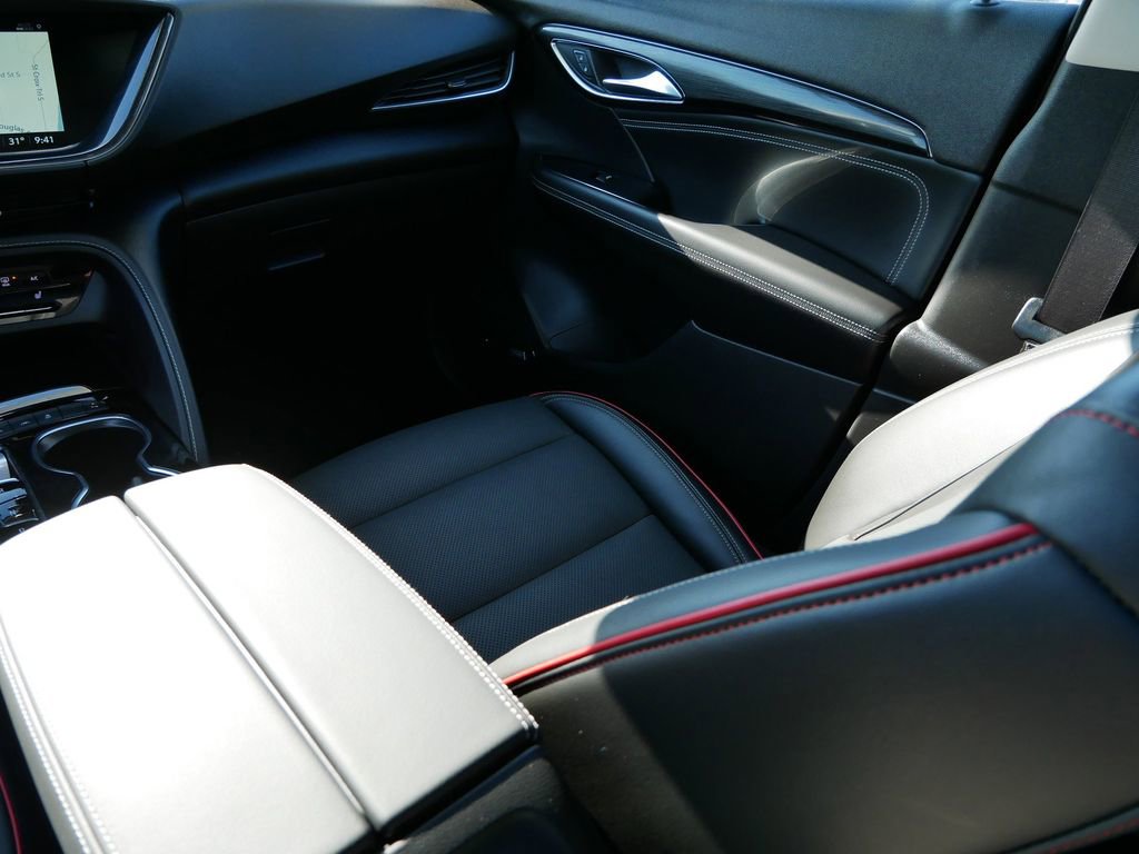 Used 2022 Buick Envision Essence w/ Technology Package I image 15