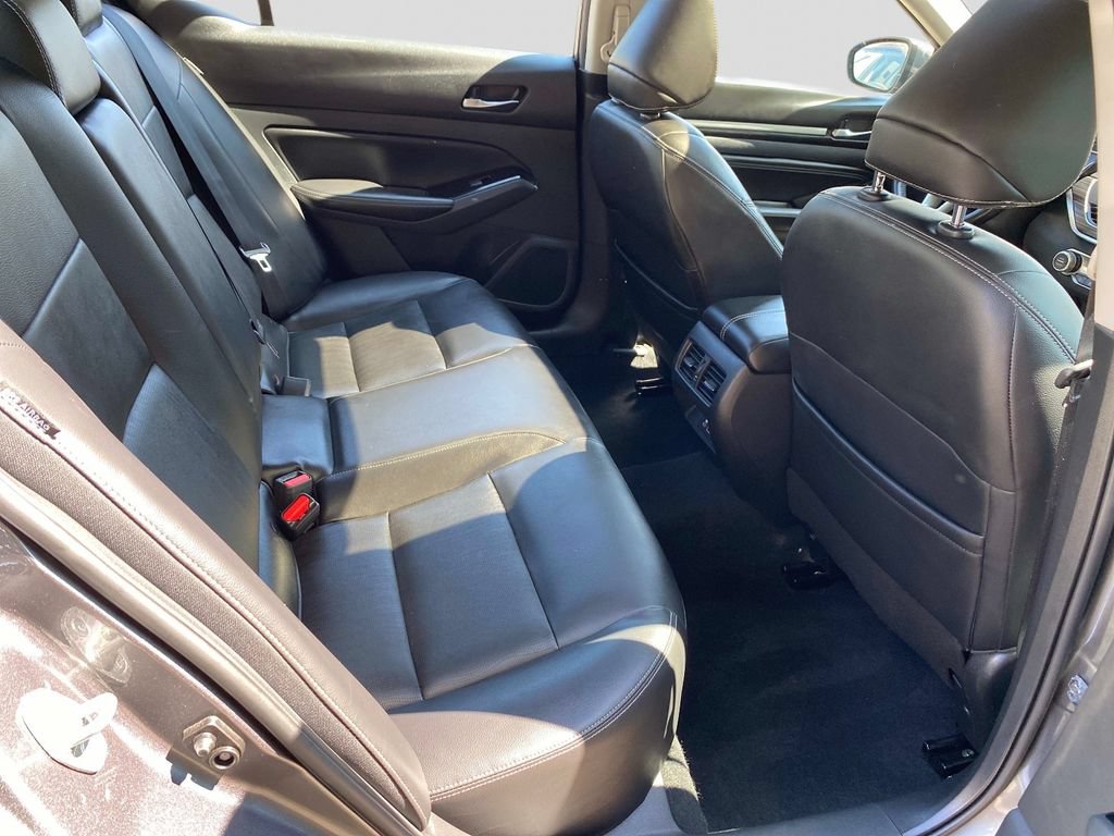 Used 2021 Nissan Altima 2.5 Platinum AWD/4WD image 28