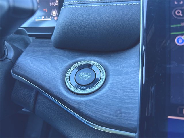 Used 2023 Jeep Grand Cherokee Overland image 17