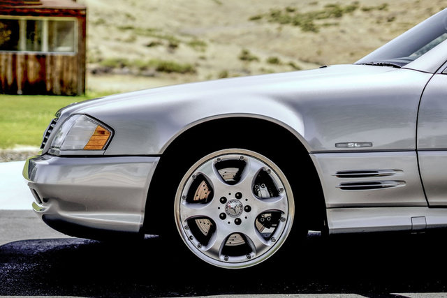 Used 2002 Mercedes-Benz SL 500 image 4