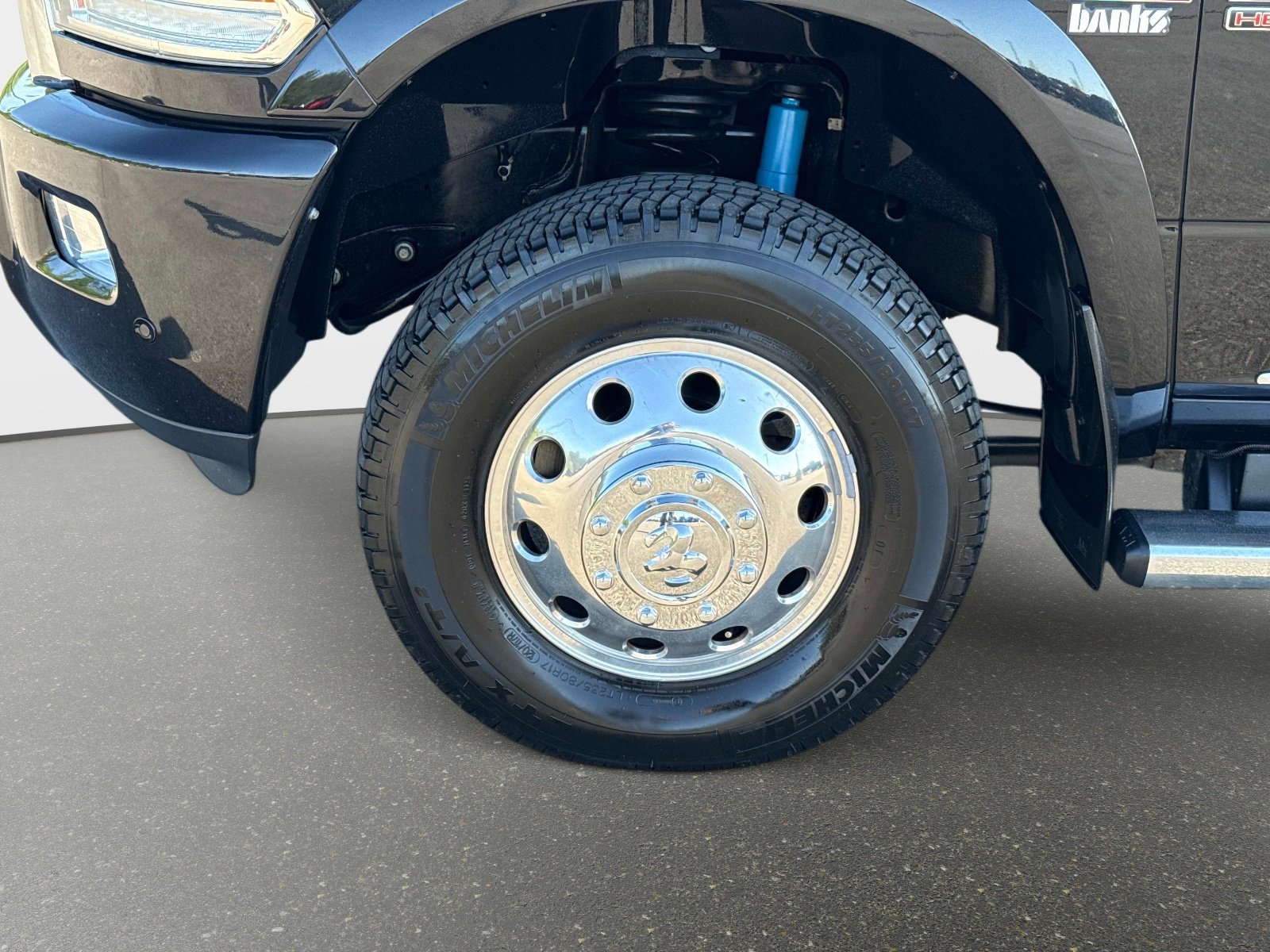 Used 2018 RAM 3500 Laramie Longhorn AWD/4WD image 11