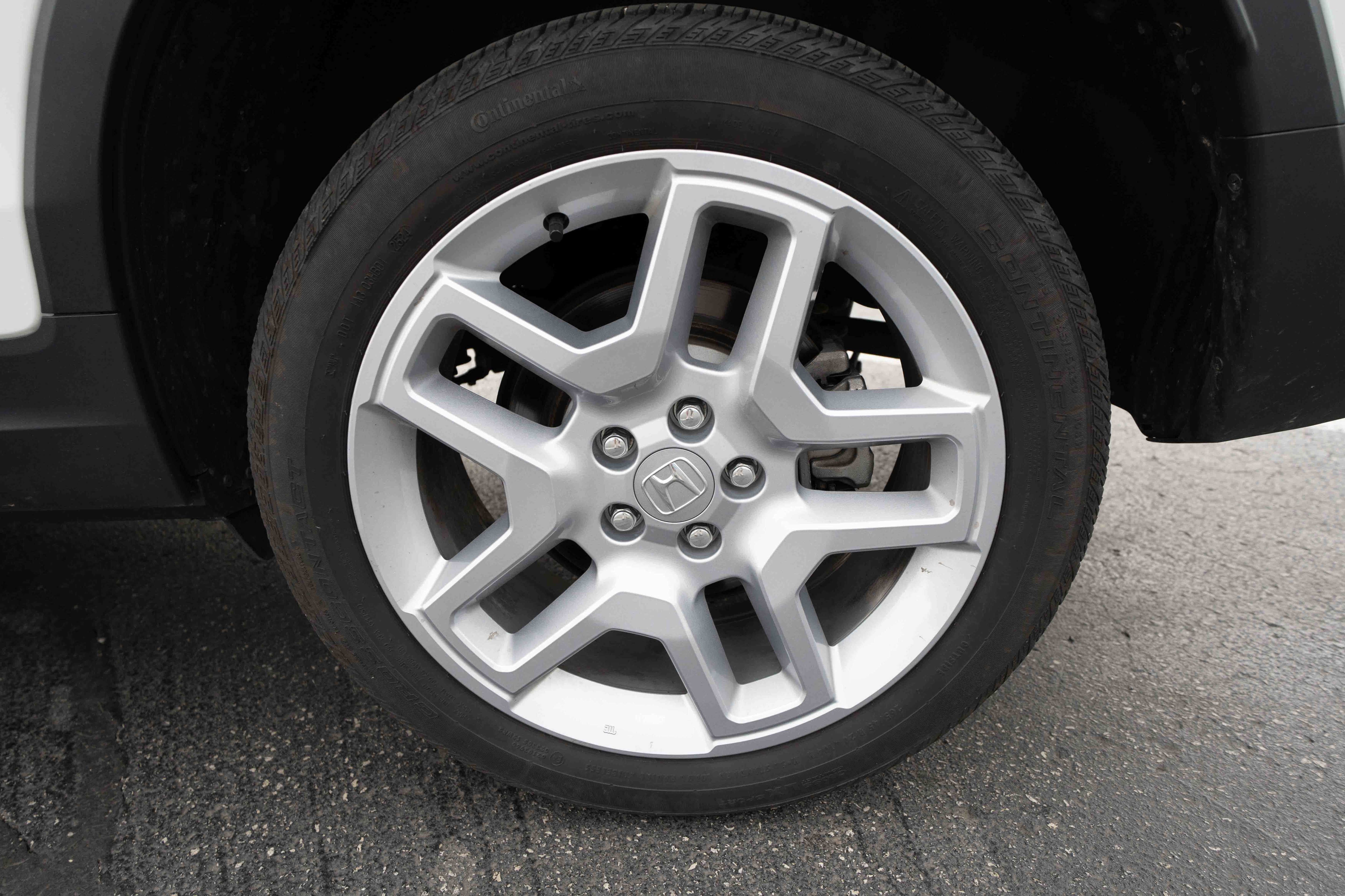 Used 2025 Honda Passport EX-L image 30