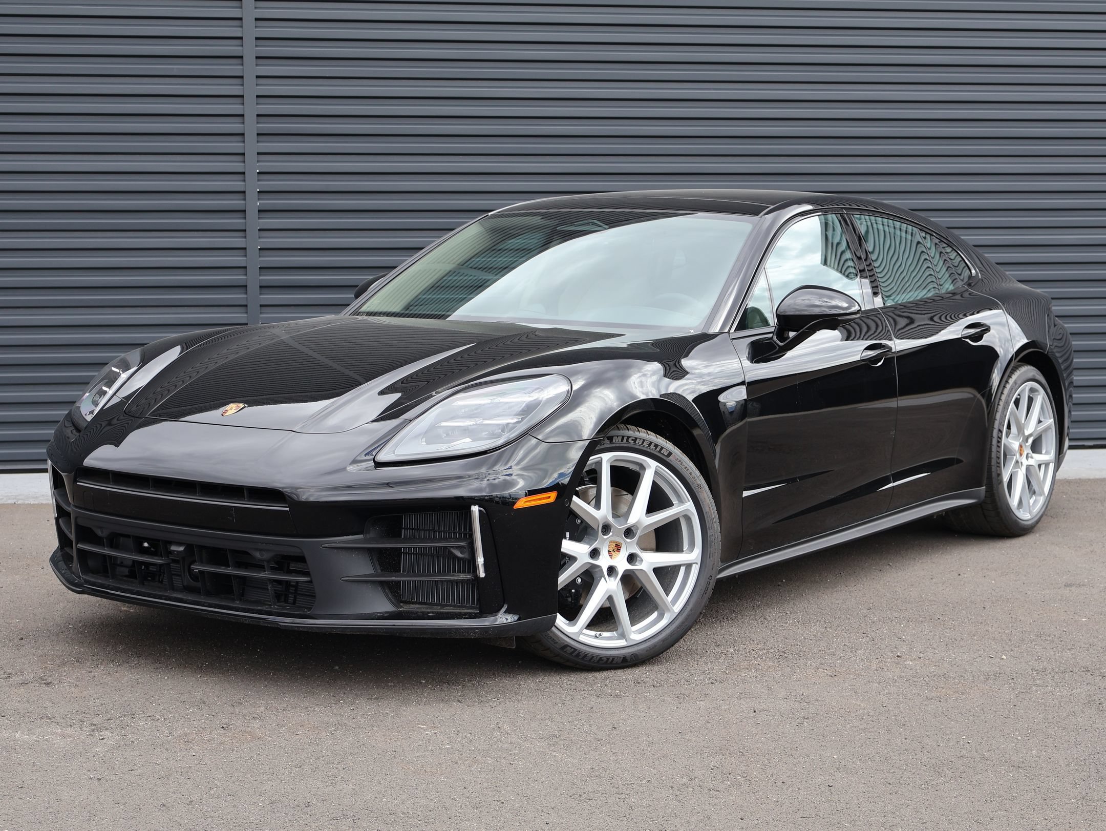 New 2026 Porsche Panamera 4 AWD/4WD image 1