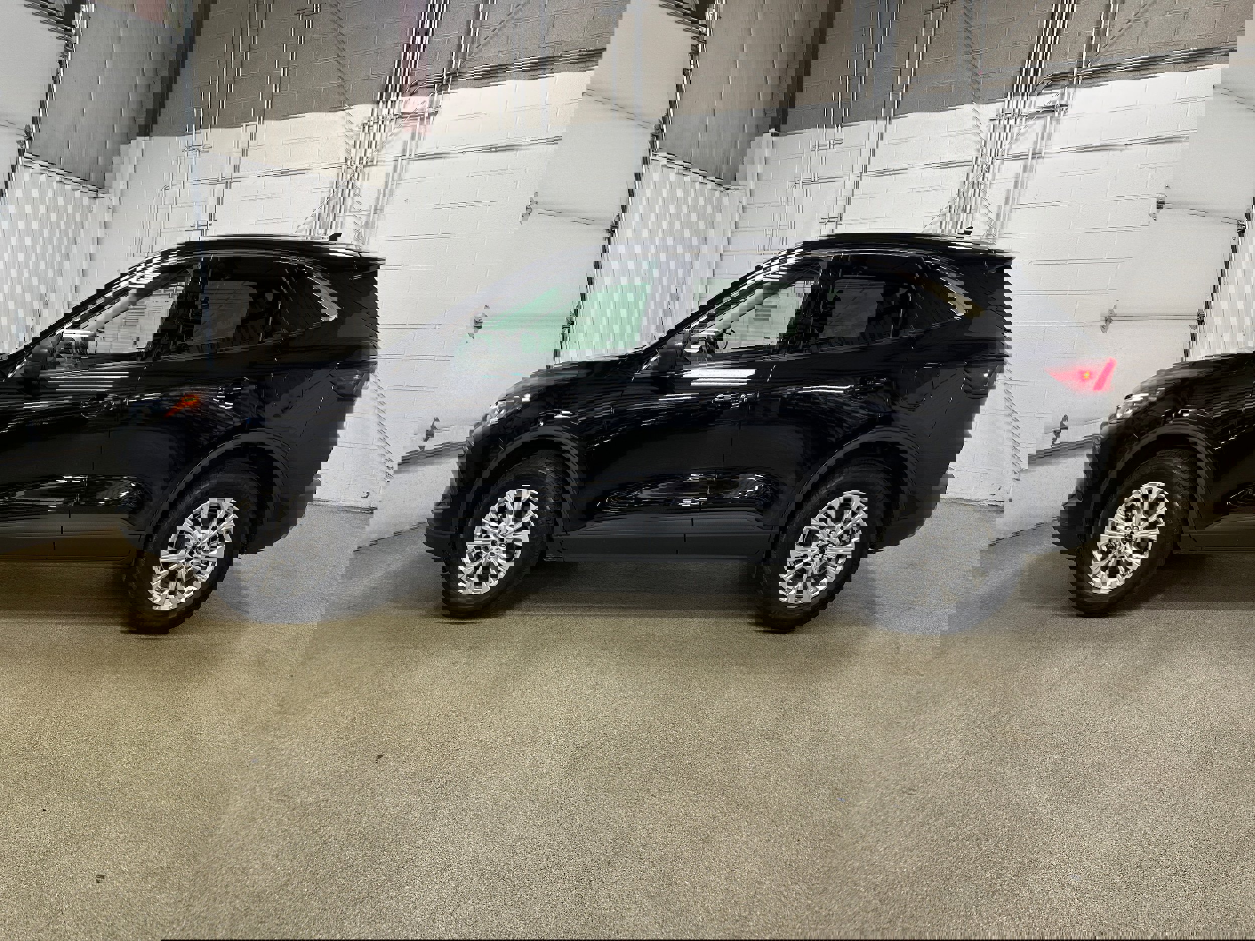 Certified 2024 Ford Escape Active image 4