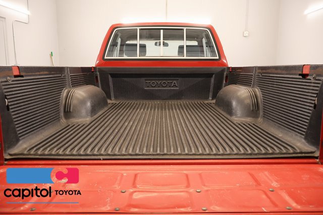 Used 1992 Toyota Pickup Deluxe AWD/4WD image 8