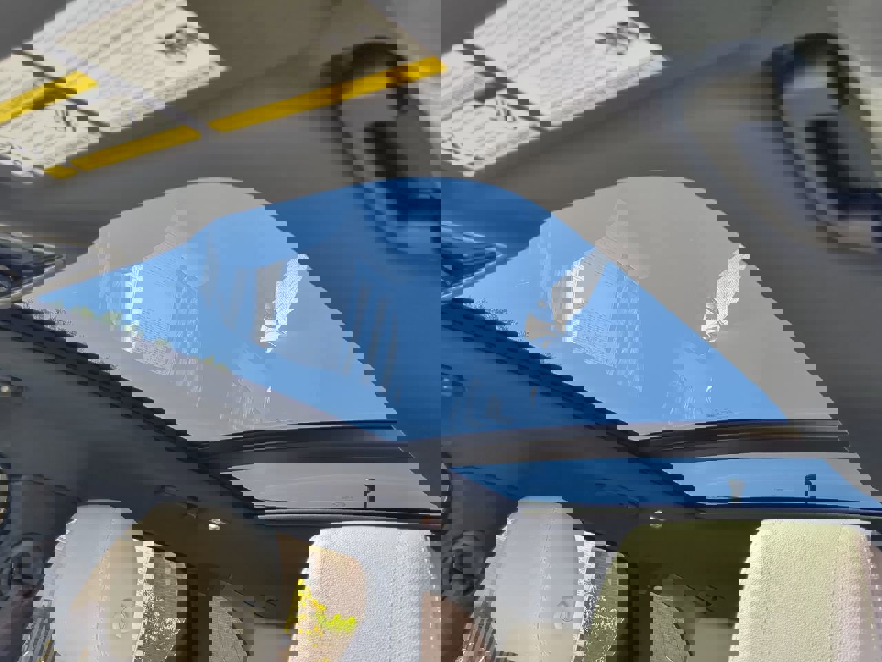 Used 2020 Land Rover Range Rover Velar R-Dynamic S image 18