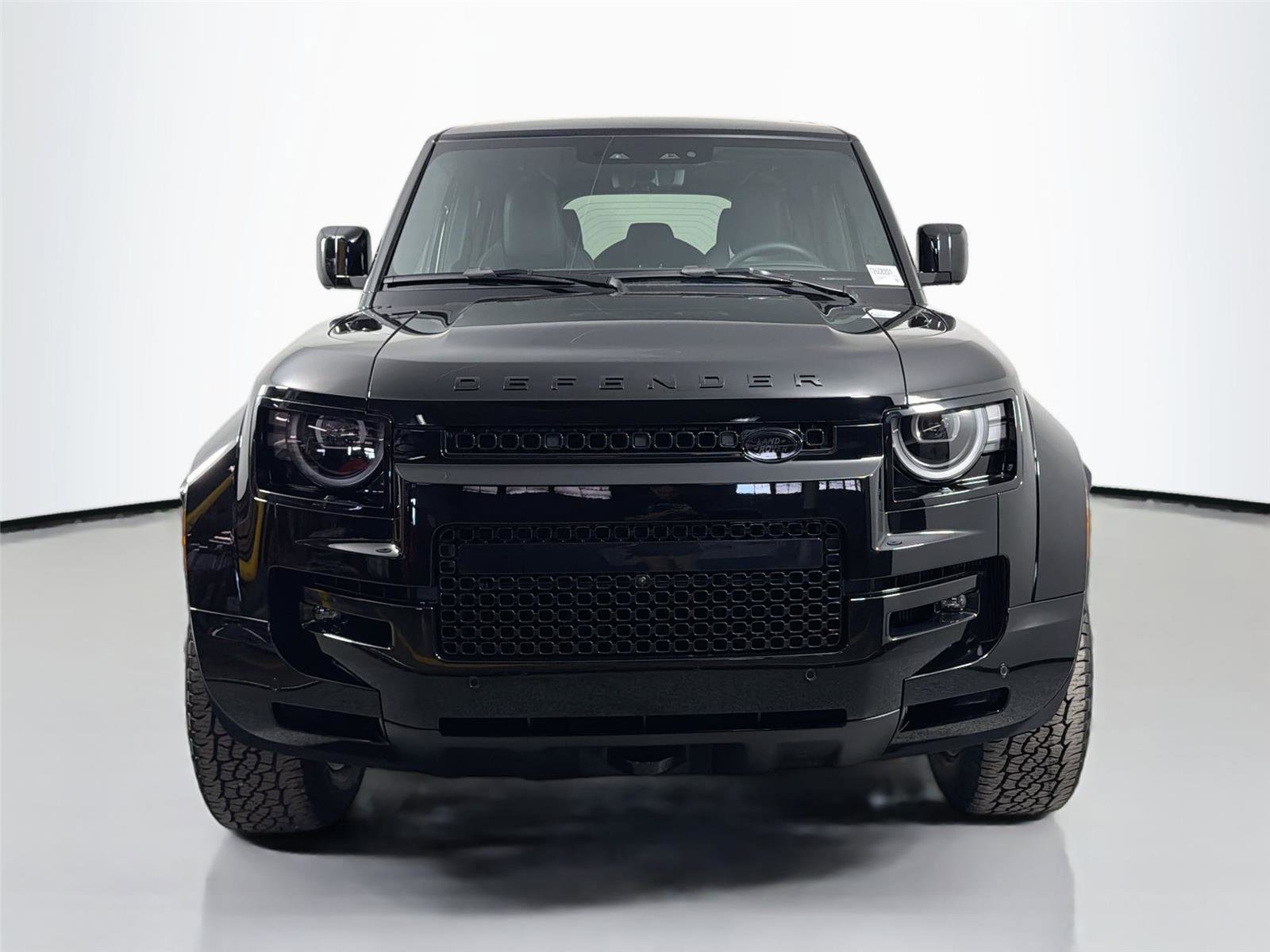 New 2026 Land Rover Defender 110 AWD/4WD image 2