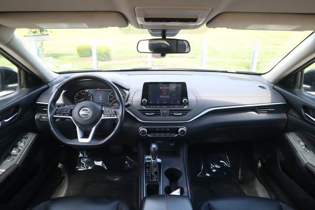 Used 2021 Nissan Altima 2.5 SR FWD image 11