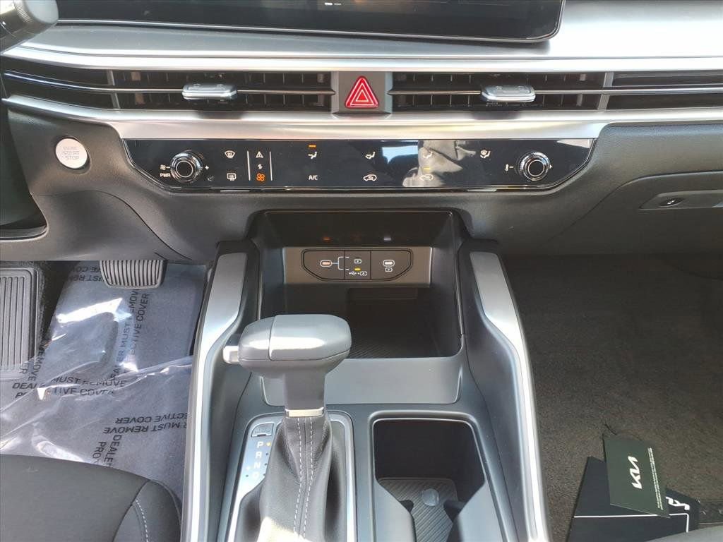 New 2026 Kia Sorento LX image 23