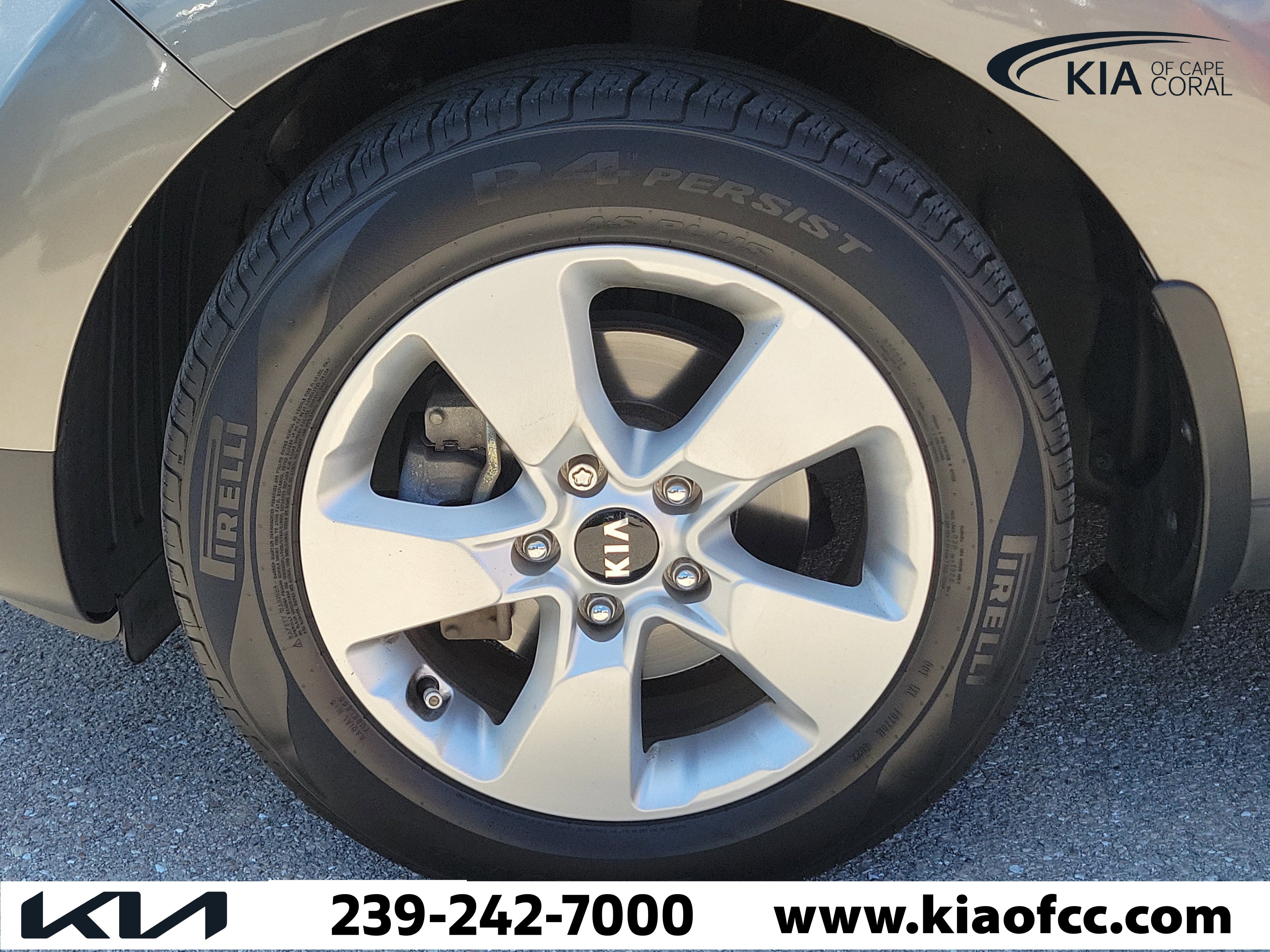 Certified 2018 Kia Soul w/ Convenience Package FWD image 4