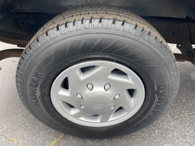 Used 2011 Ford E-250 and Econoline 250 w/ Commercial Cargo Van Pkg image 19