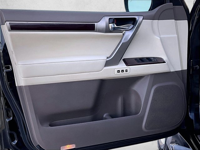 Used 2014 Lexus GX 460 Luxury AWD/4WD image 18