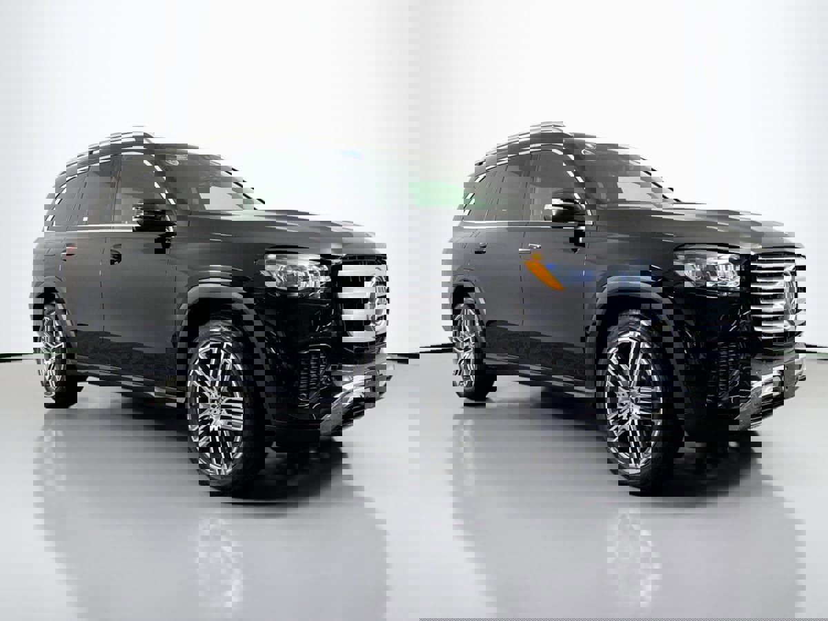 Used 2024 Mercedes-Benz GLS 450 4MATIC image 4