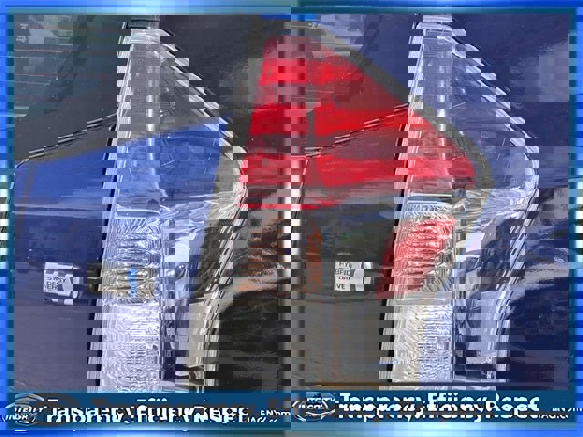 Used 2017 Toyota Prius V Four image 10