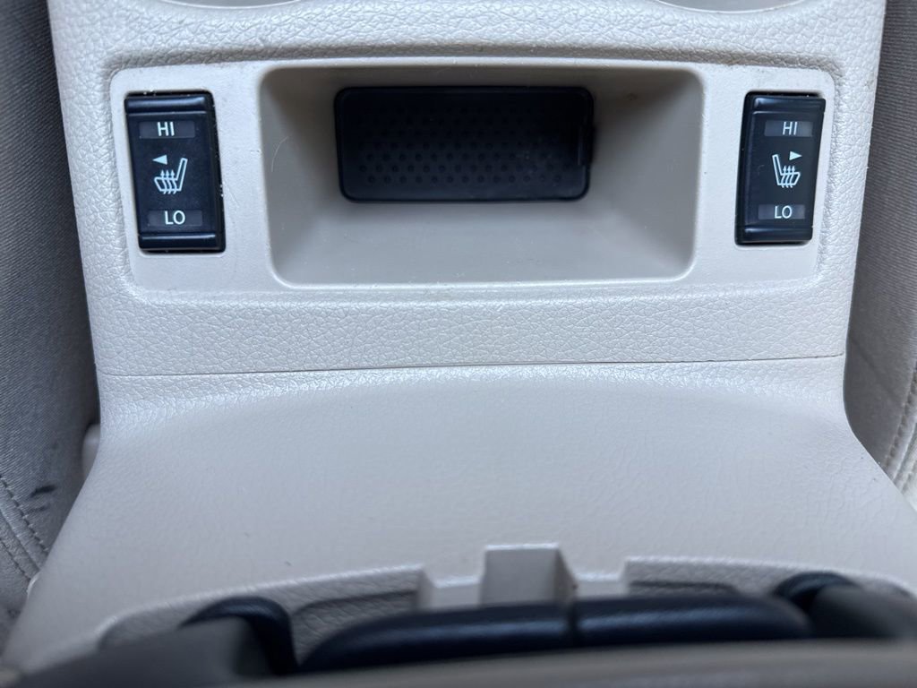 Used 2015 Nissan Rogue SV w/ SV Premium Package image 20