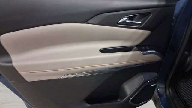 Used 2024 Chevrolet Traverse LT w/ Enhanced Driving Package image 22