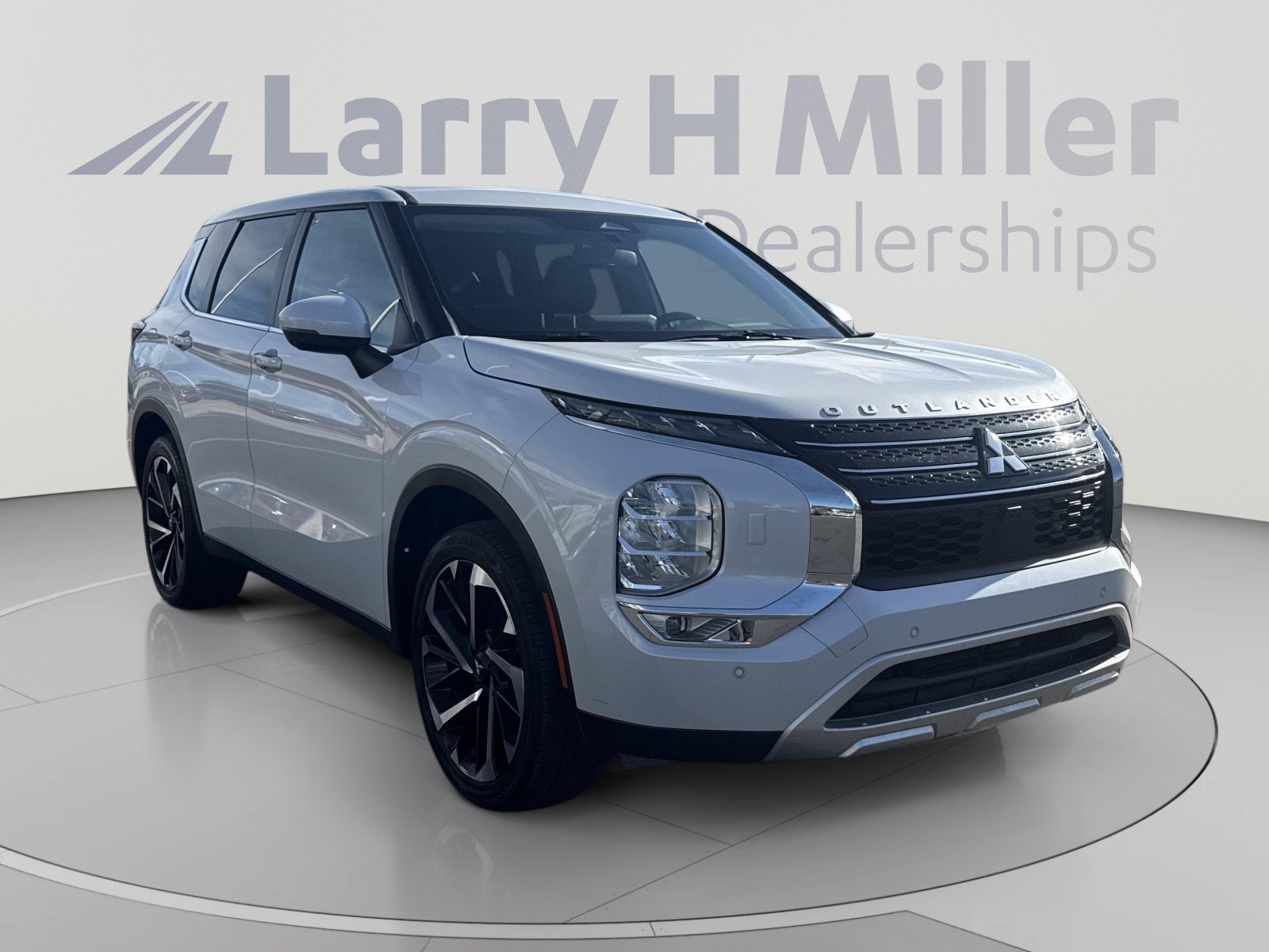 Used 2022 Mitsubishi Outlander SE AWD/4WD image 7