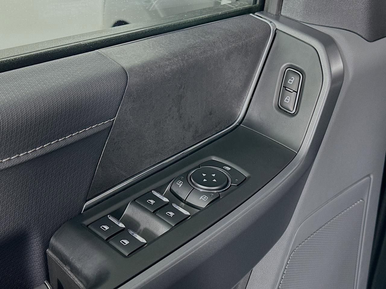 Used 2025 Ford F150 XLT w/ Equipment Group 301A Standard image 31