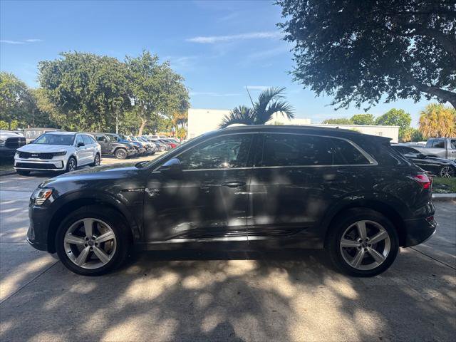 Used 2019 Audi e-tron Premium Plus AWD/4WD image 11