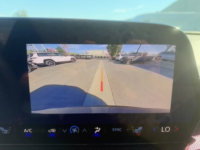 Used 2026 Chevrolet Traverse Z71 w/ LPO, Floor Liner Package image 18