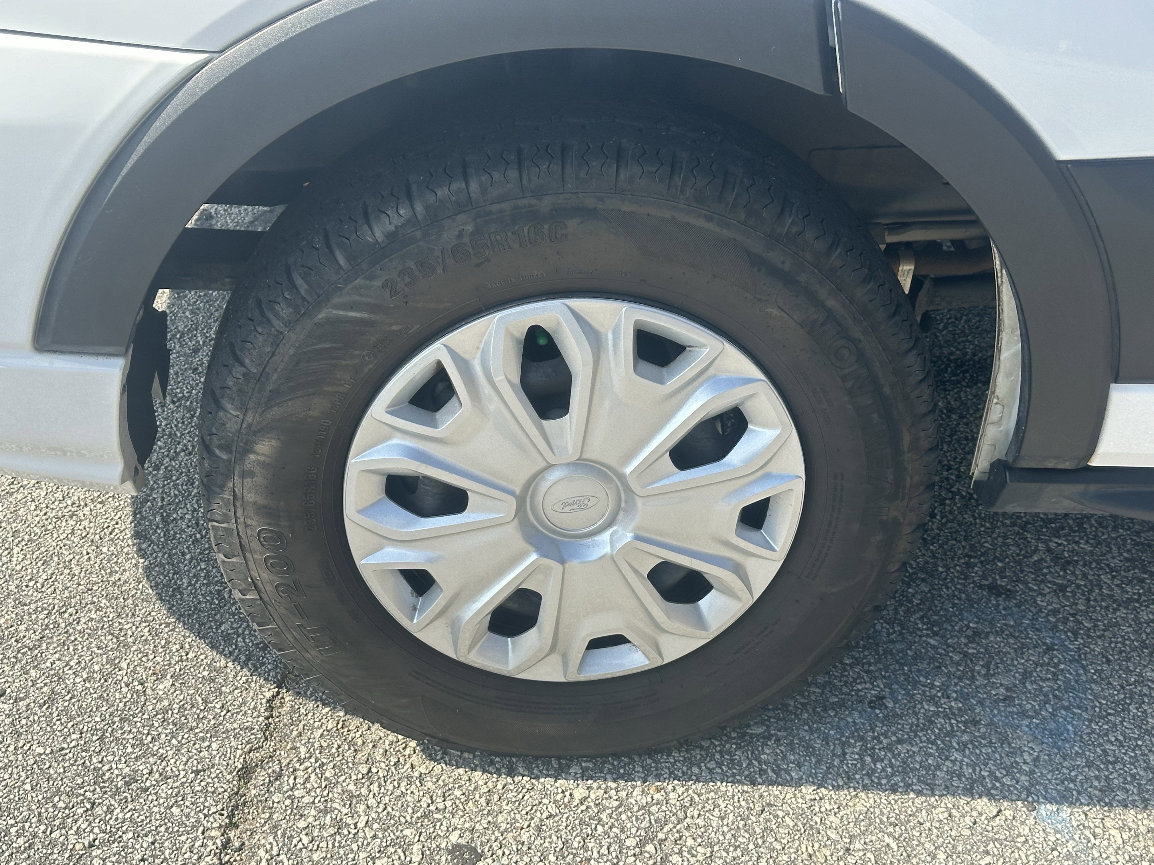 Used 2022 Ford Transit 350 XLT image 14