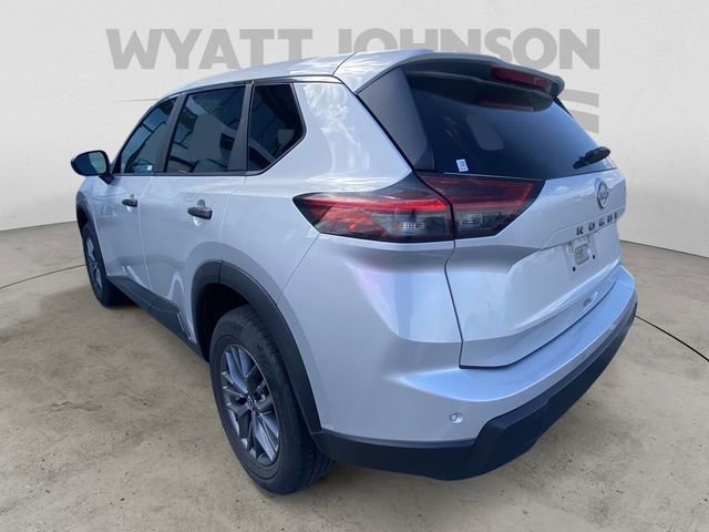 Used 2024 Nissan Rogue S image 7