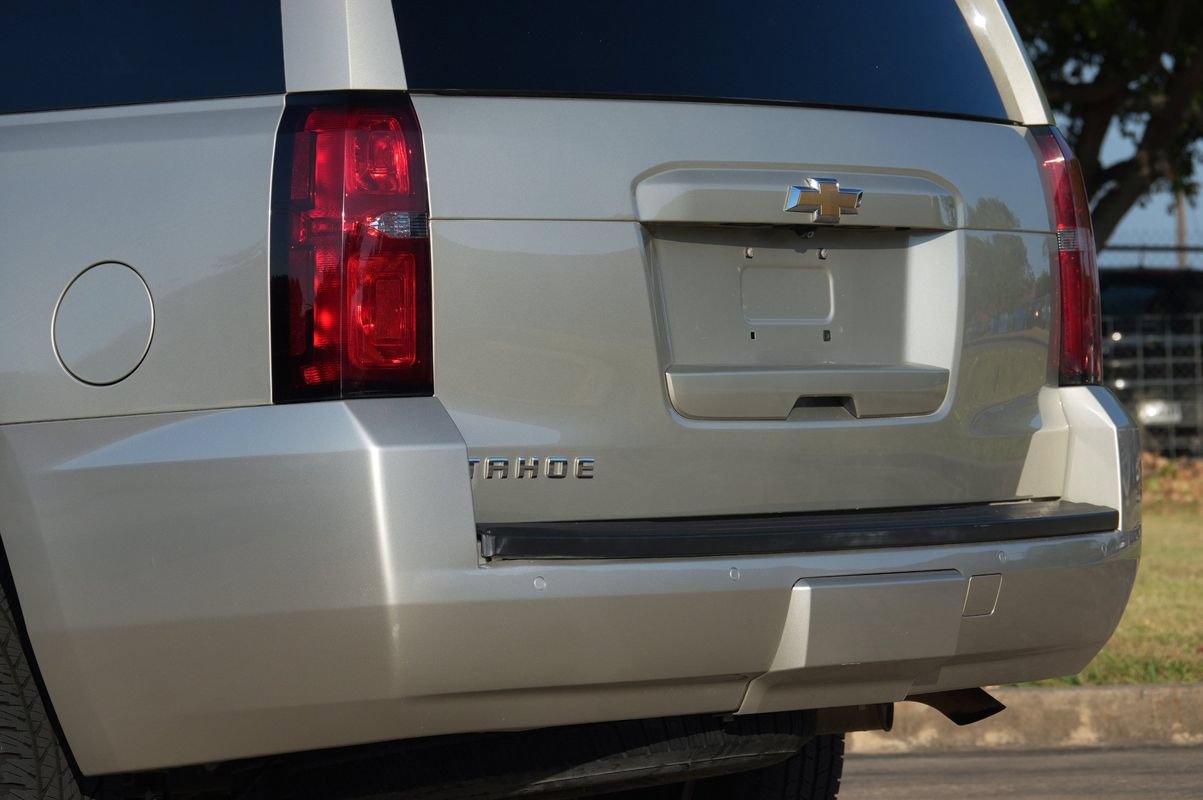 Used 2017 Chevrolet Tahoe LT w/ Luxury Package RWD image 32