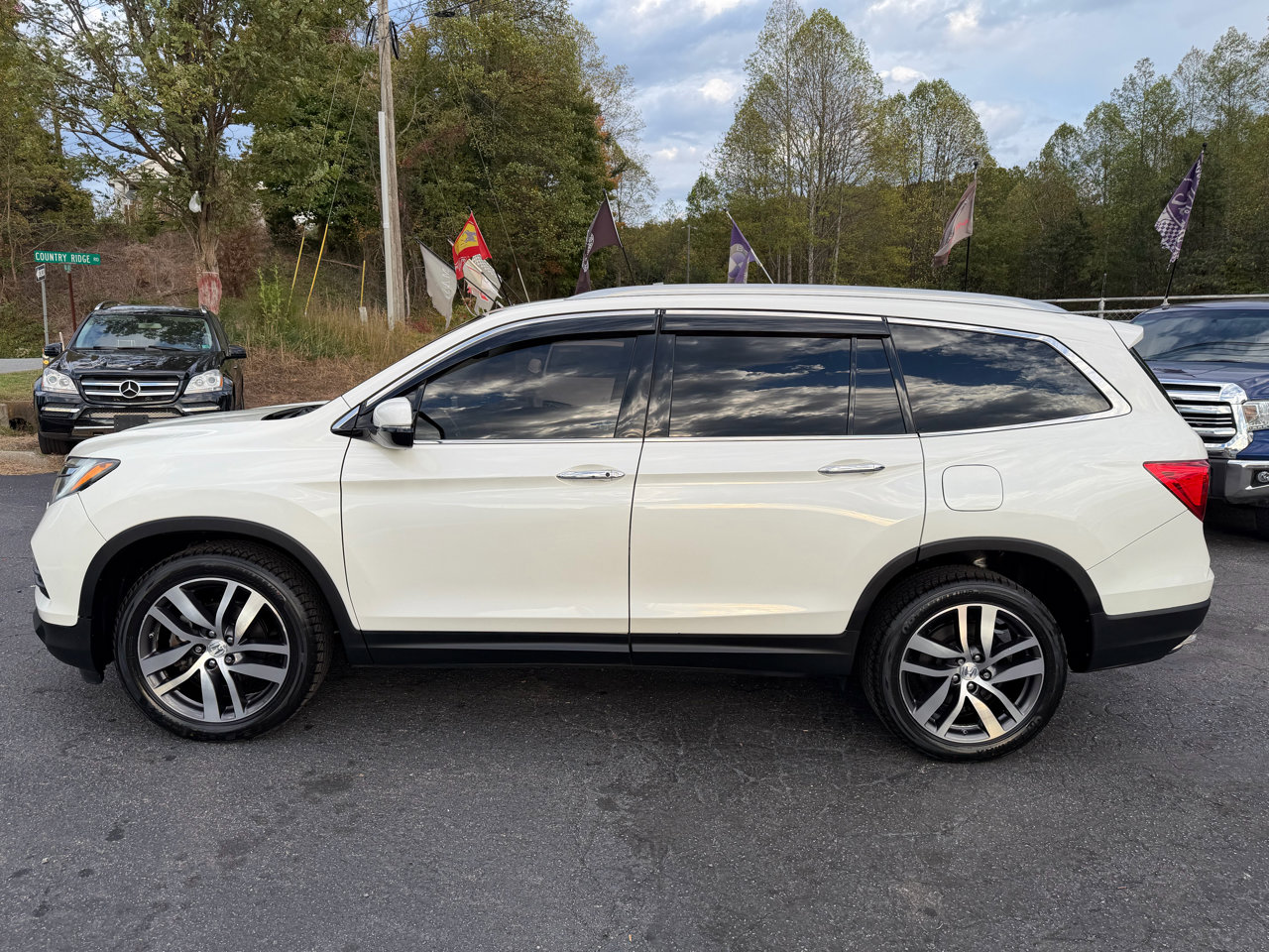 Used 2016 Honda Pilot Touring image 4