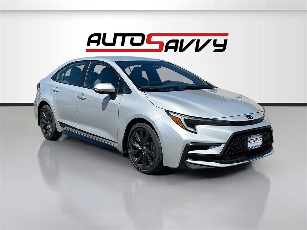 Used 2023 Toyota Corolla SE image 1