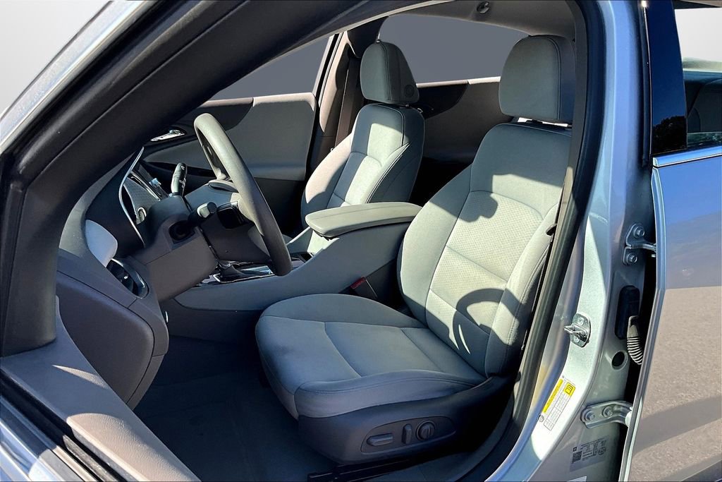 Used 2020 Chevrolet Malibu LT w/ Fleet LT Safety Plus Package image 21