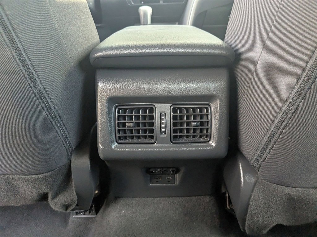 Used 2025 Toyota Camry LE image 27