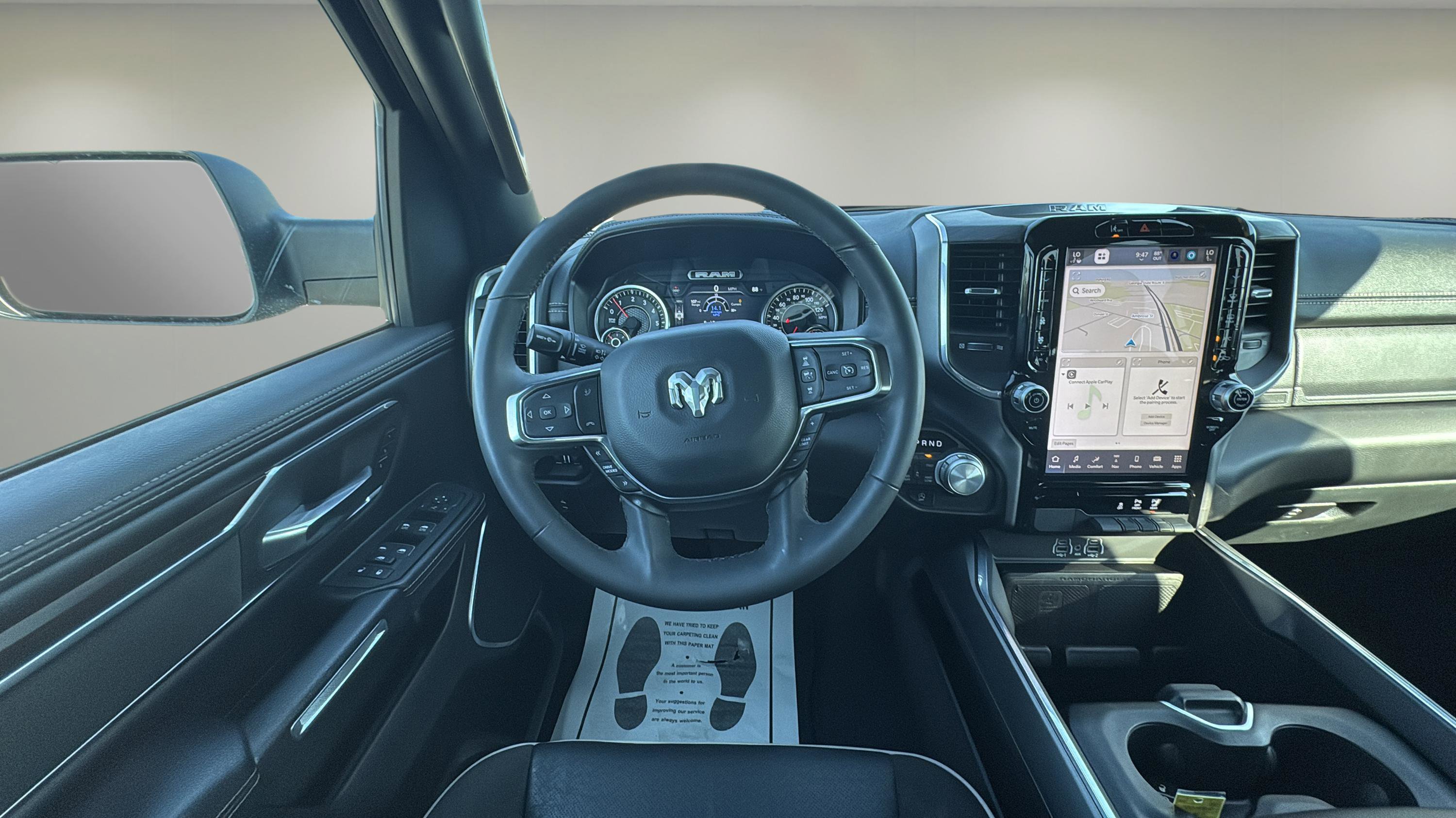 Used 2025 RAM 1500 Laramie AWD/4WD image 11
