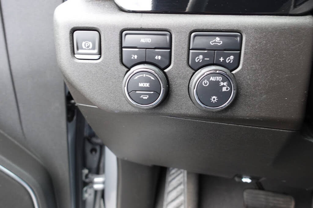 Used 2023 Chevrolet Silverado 1500 LT AWD/4WD image 53