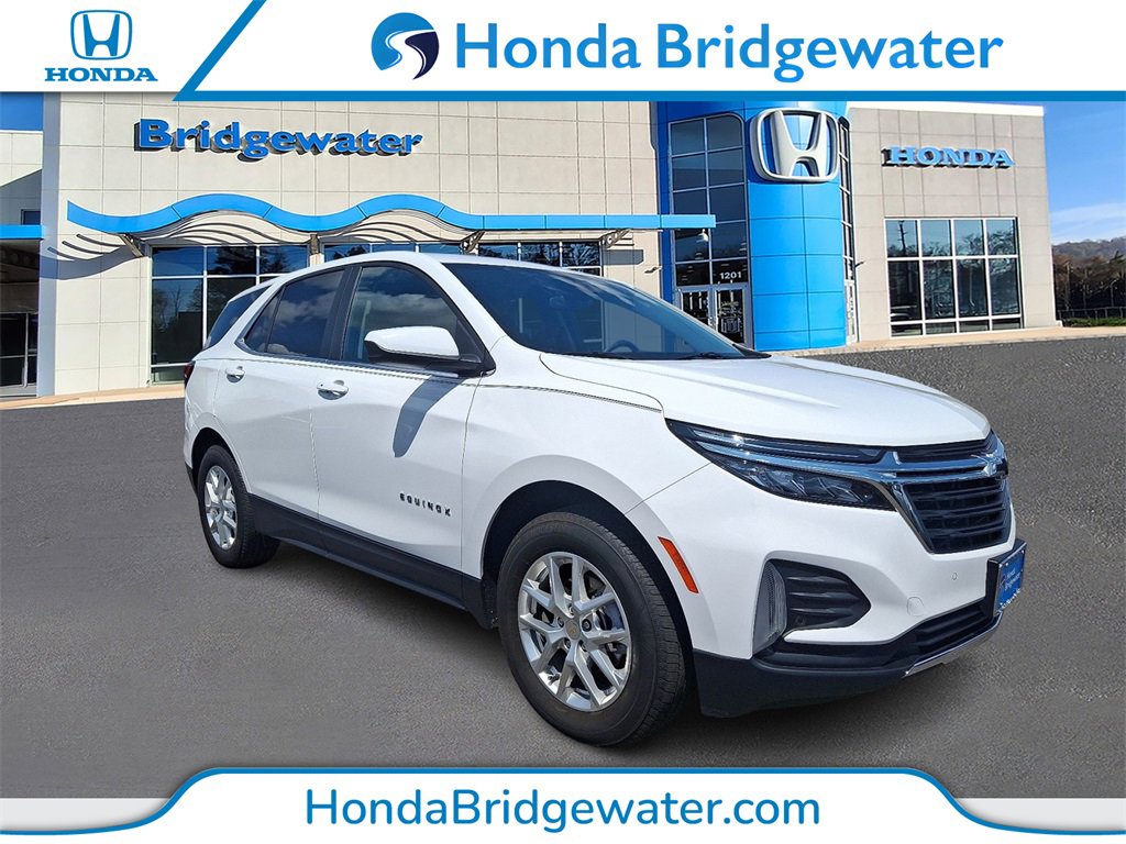 Used 2022 Chevrolet Equinox LT image 1