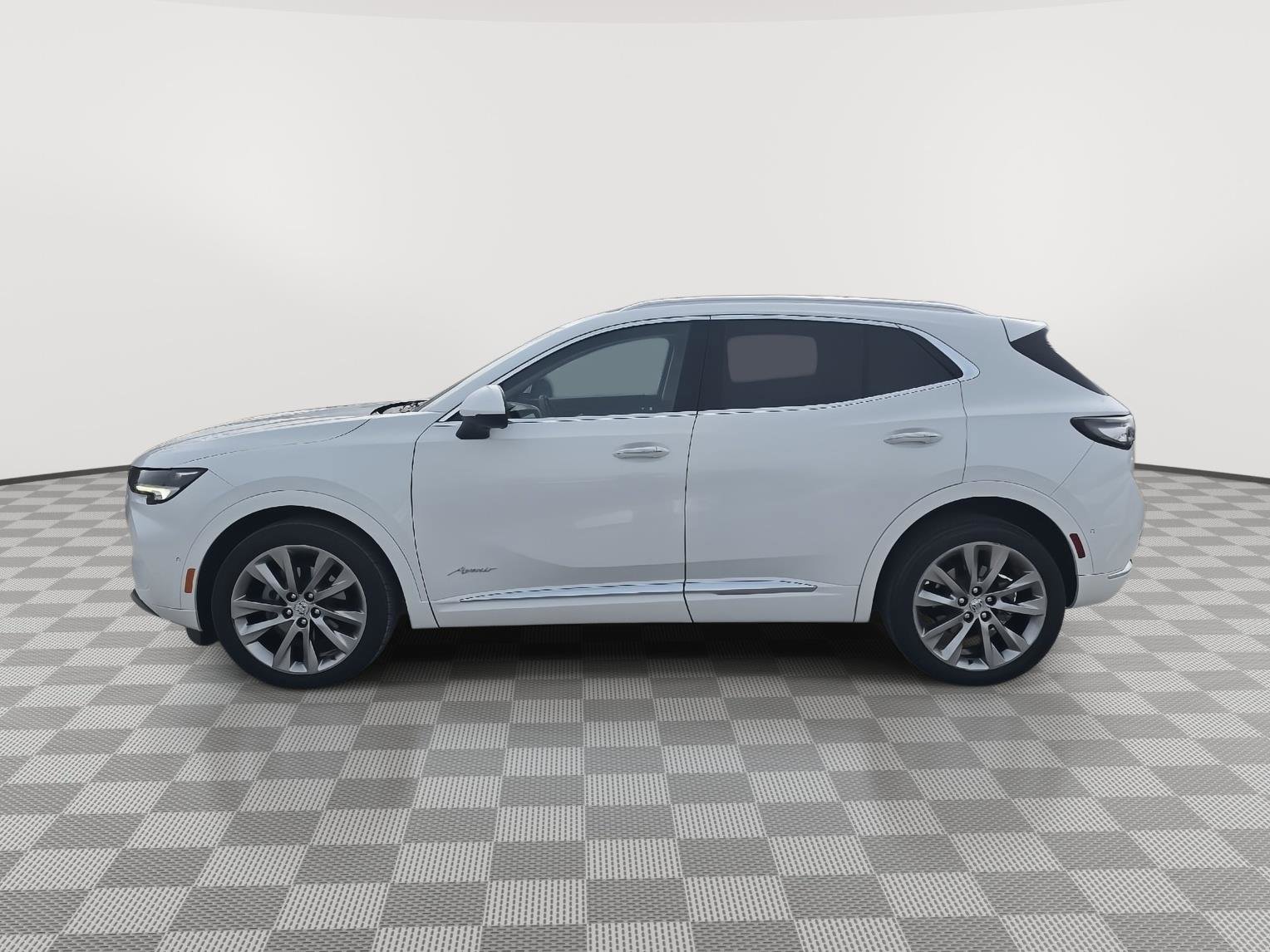 Used 2022 Buick Envision Avenir w/ Technology Package II image 9