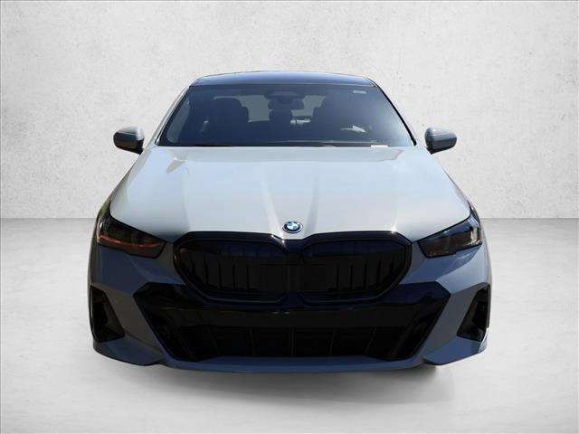New 2026 BMW 550e xDrive AWD/4WD image 5
