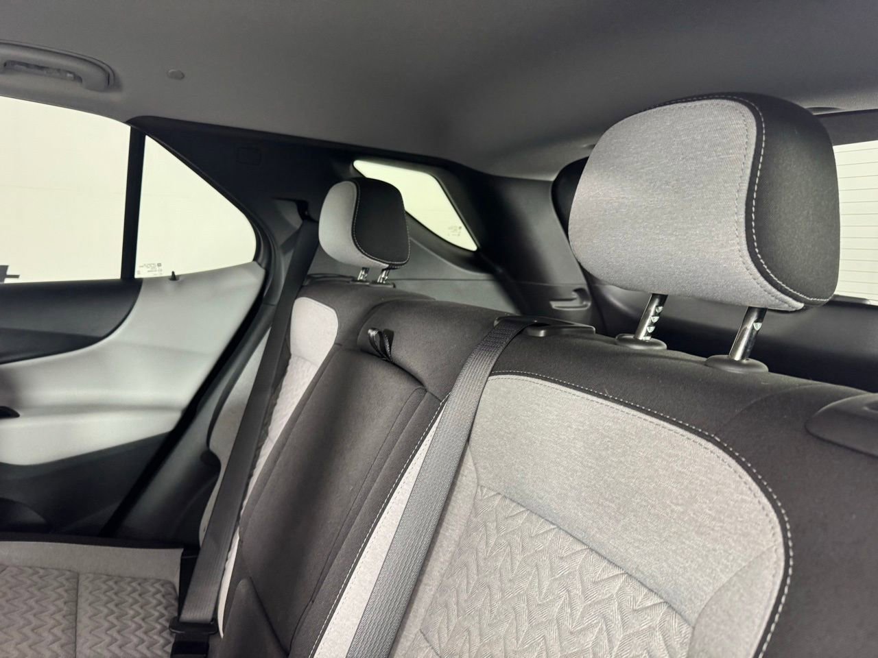 Used 2022 Chevrolet Equinox LS w/ LS Convenience Package image 24