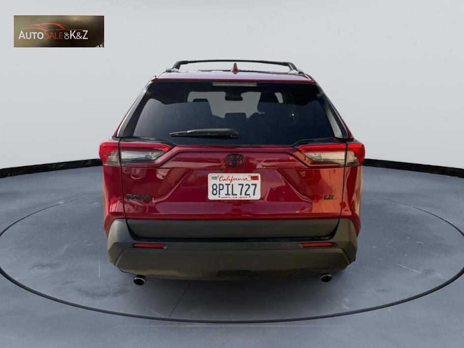 Used 2020 Toyota RAV4 LE w/ Carpet Mat Package image 4