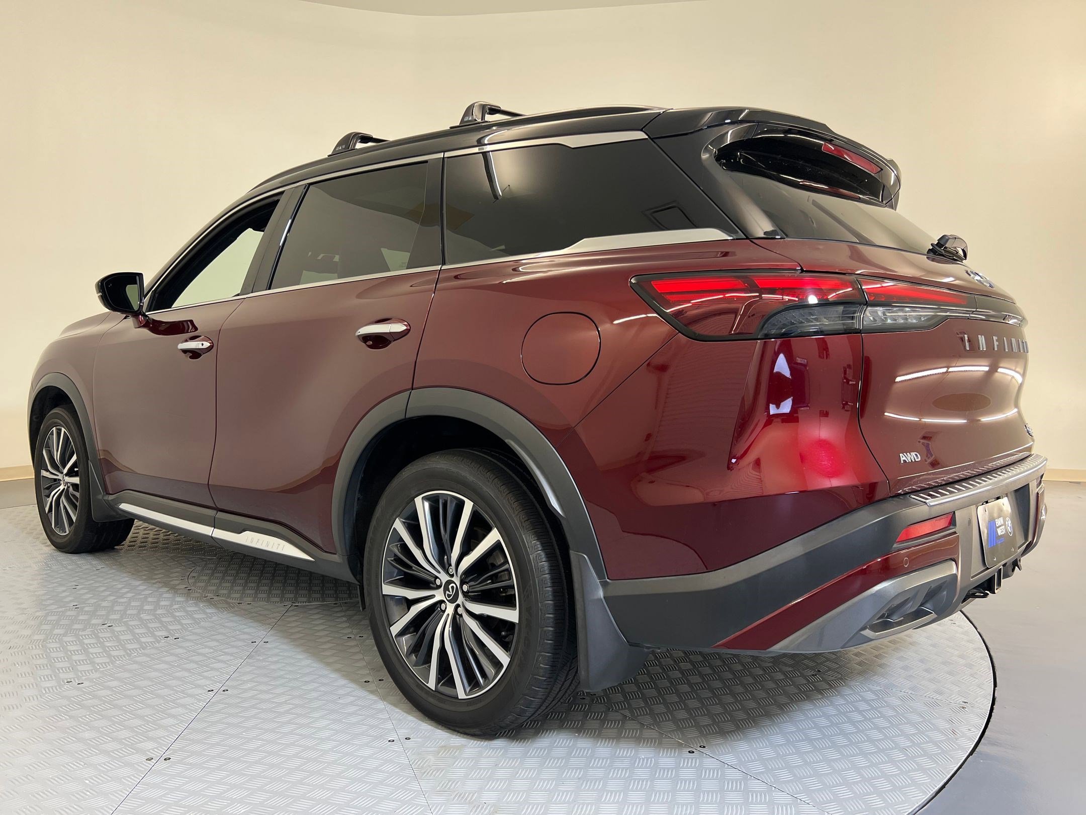 Used 2024 INFINITI QX60 Autograph w/ Cargo Package image 3